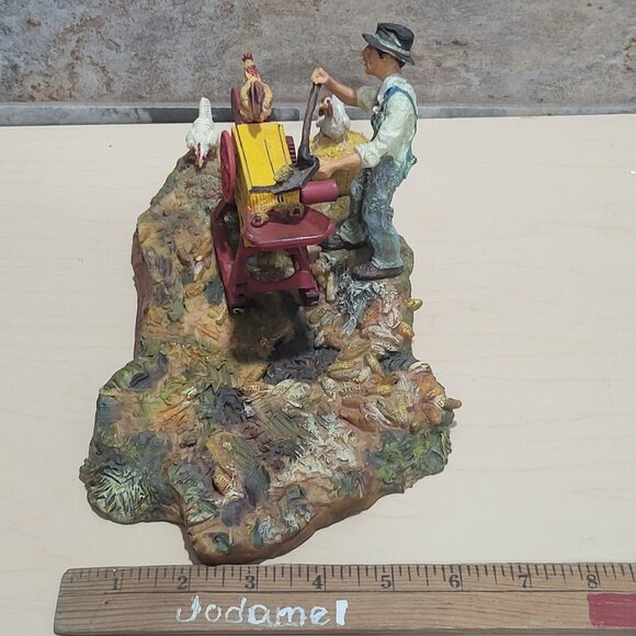 Ertl Foxfire Farm Figurine Easy Pickins Lowell Davis 1995 - Picture 10 of 15